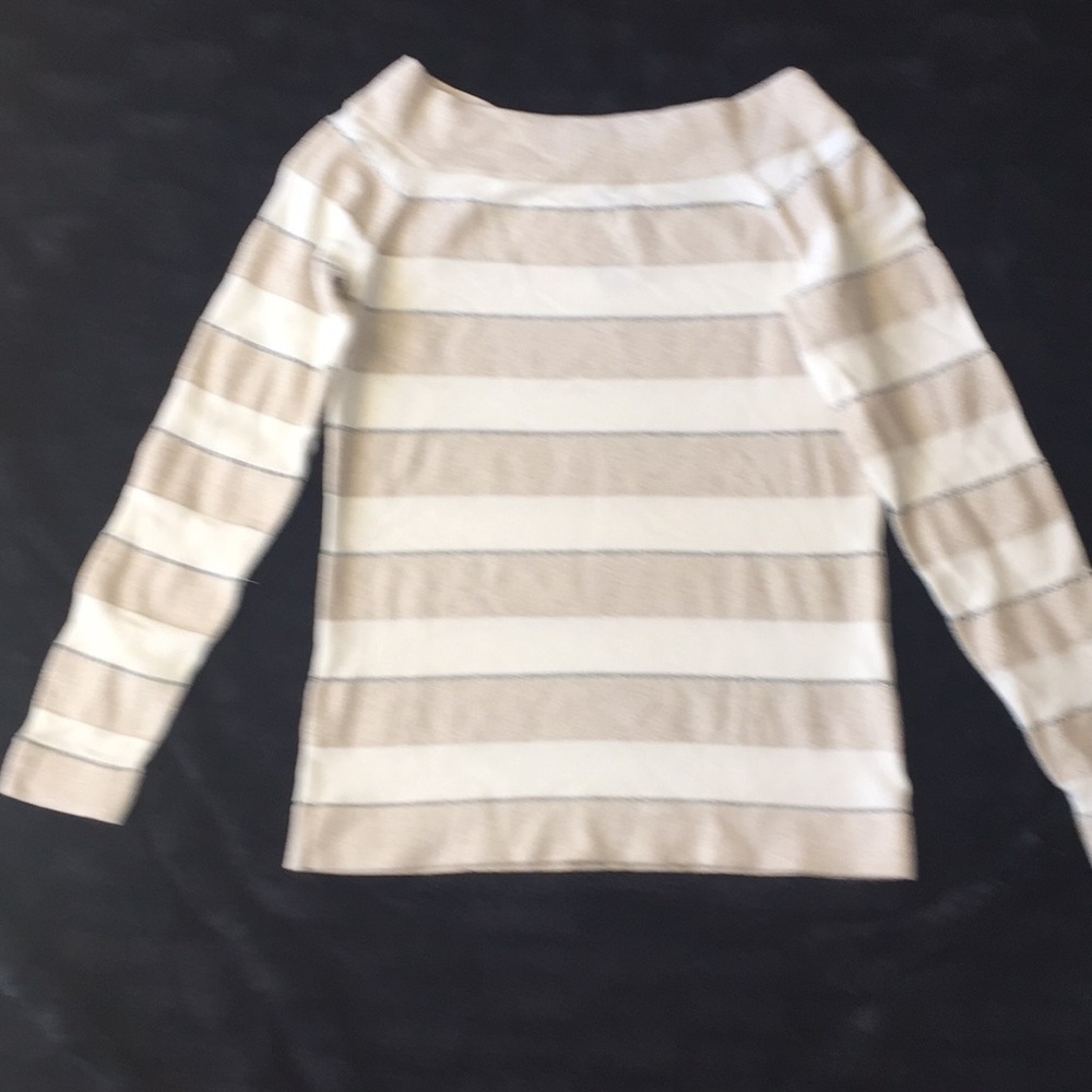 White House Black Market Women’s size S sweater